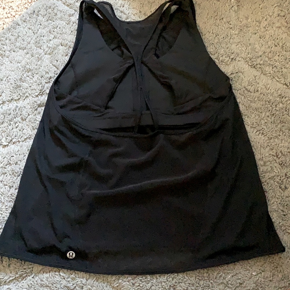 Gorgeous Lululemon tank with sports bra